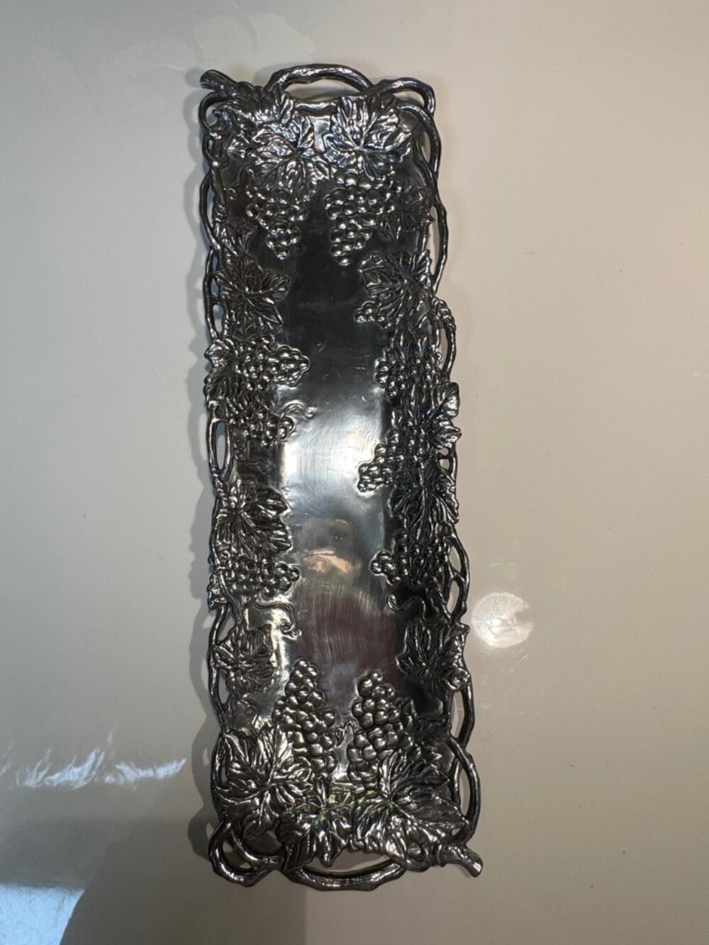 #1 Stunning Arthur Court Tray - Grape design